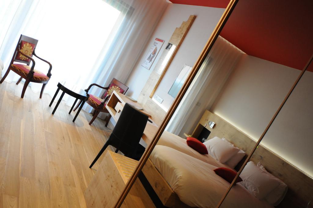 Logis Hotel Restaurant Au Boeuf Rouge Niederschaeffolsheim Εξωτερικό φωτογραφία
